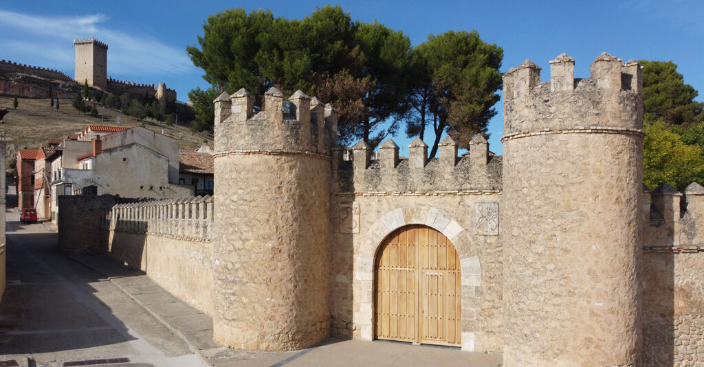 Los técnicos en localizaciones cinematográficas han tenido y siguen teniendo en la Ribera del Duero escenarios que dan mucho juego